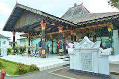 世界遺産ジョグジャカルタの世界観を表す軸線と歴史的建造物群