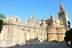 (スペイン)セビリア(夜行バス1泊)(世界遺産1件:セビリア大聖堂・アルカサルとインディアス古文書館)の写真